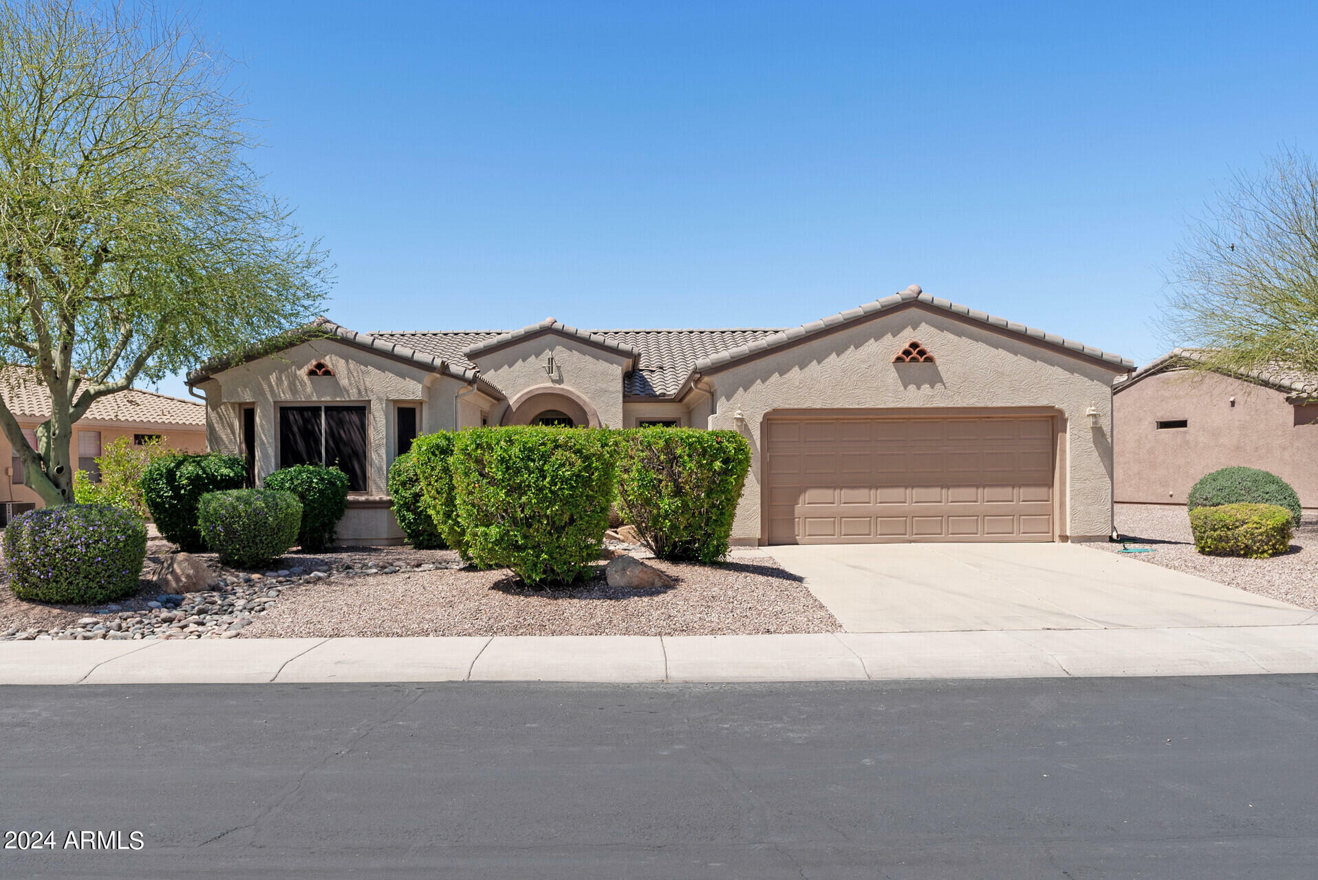 Property Photo:  18458 N Red Mountain Way  AZ 85374 