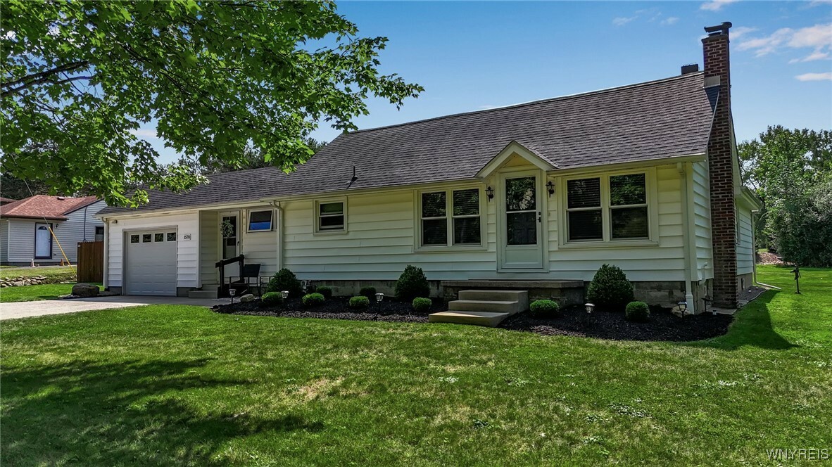 Property Photo: 1570 Rice Road NY 14059