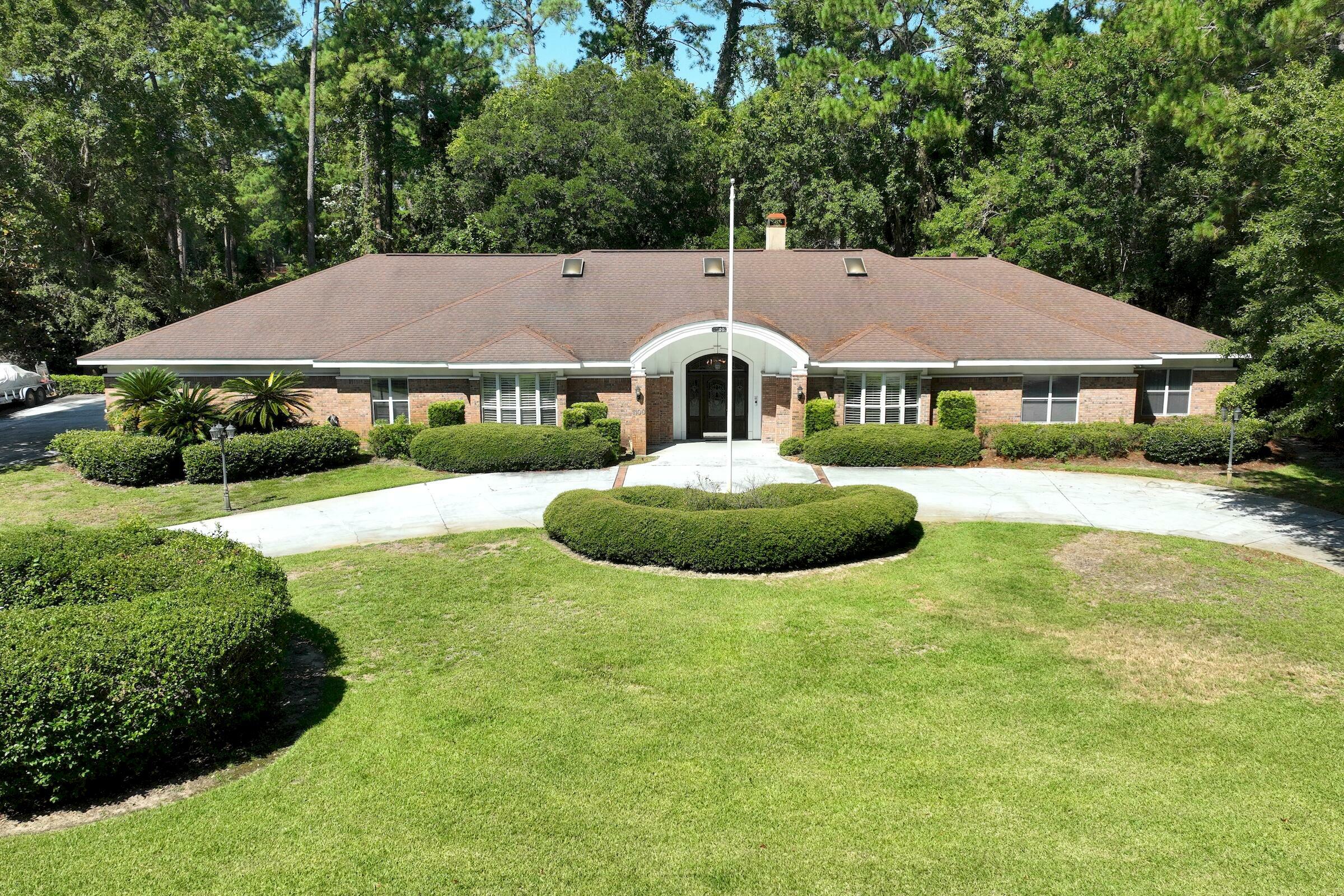 Property Photo:  1100 W Troon Drive  FL 32578 