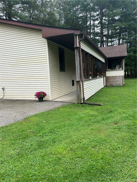 Property Photo:  110 Foss Lane  NY 12746 