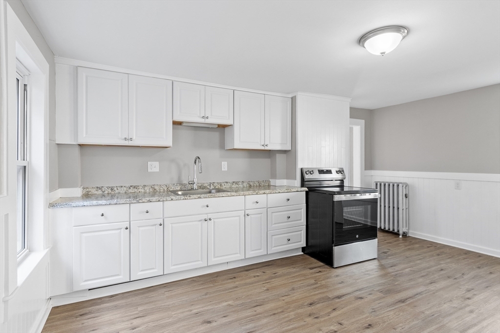 Property Photo:  98 Laurel St  MA 01420 