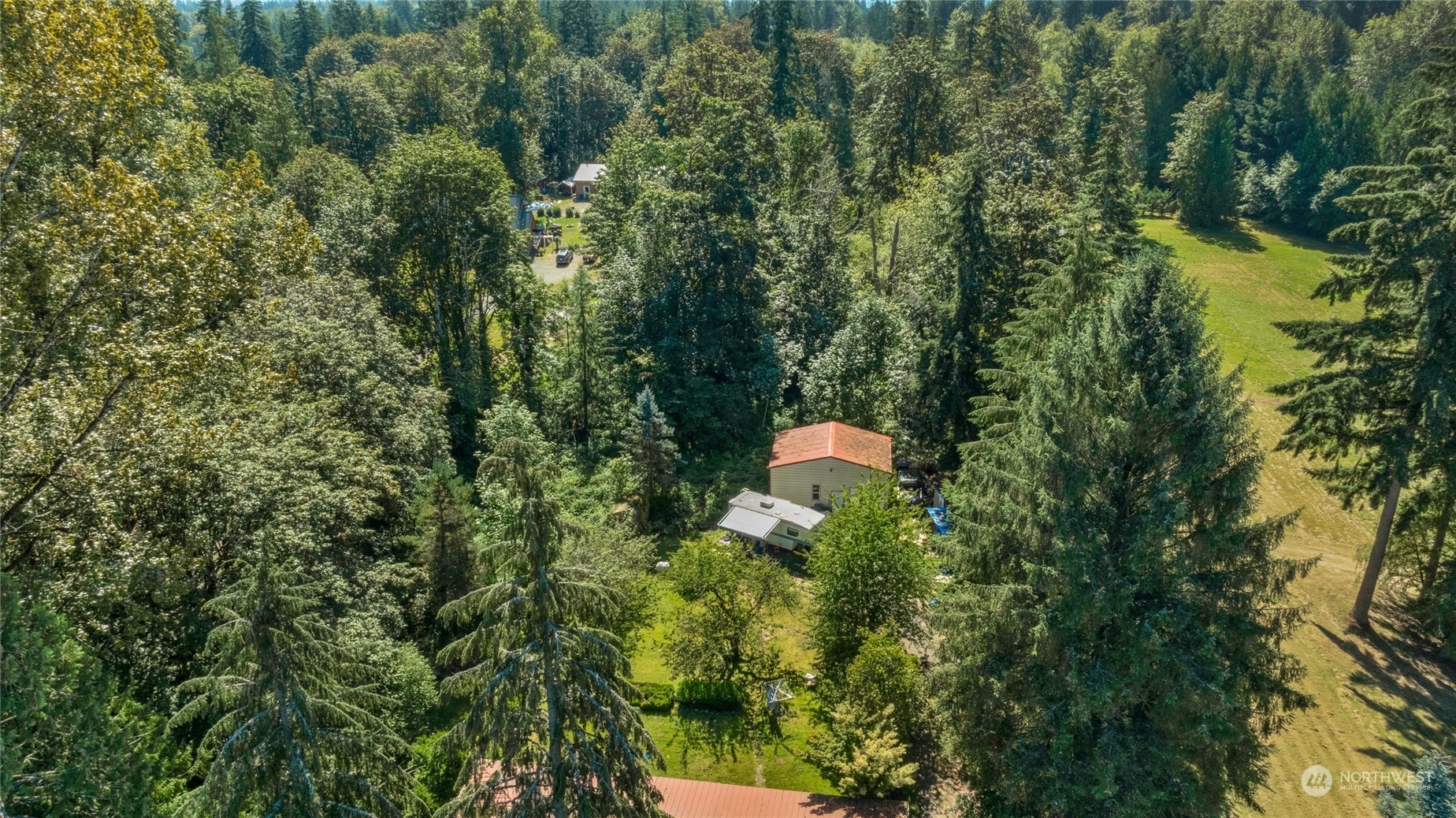 Property Photo:  9608 NE  60th Street NE  WA 98258 