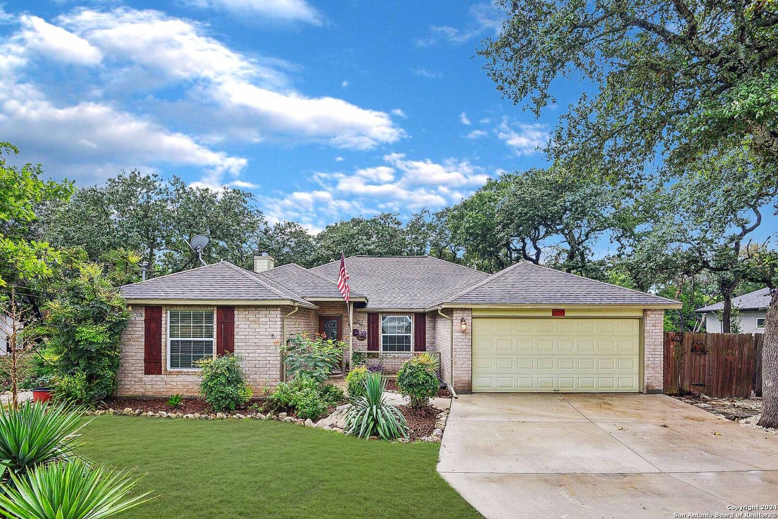 Property Photo: 27111 Bumble Bee TX 78260
