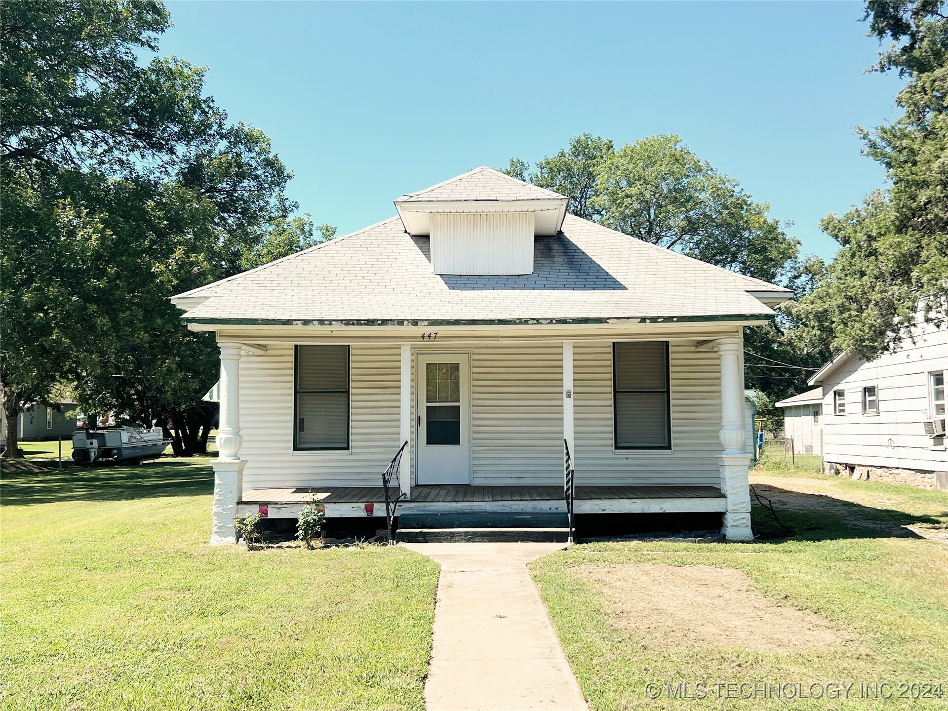 447 N Thompson Street  Vinita OK 74301 photo