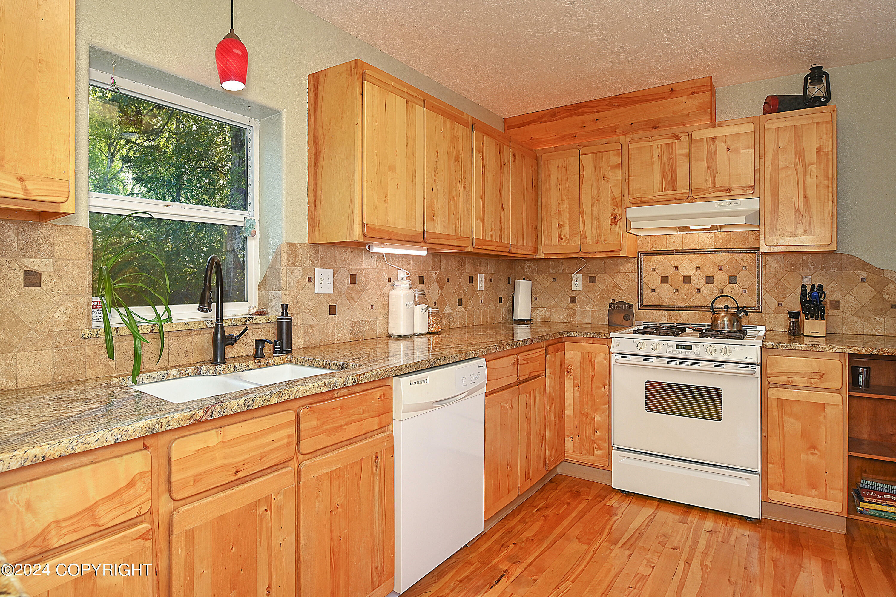 Property Photo:  4560 Wolfe Street  AK 99611 