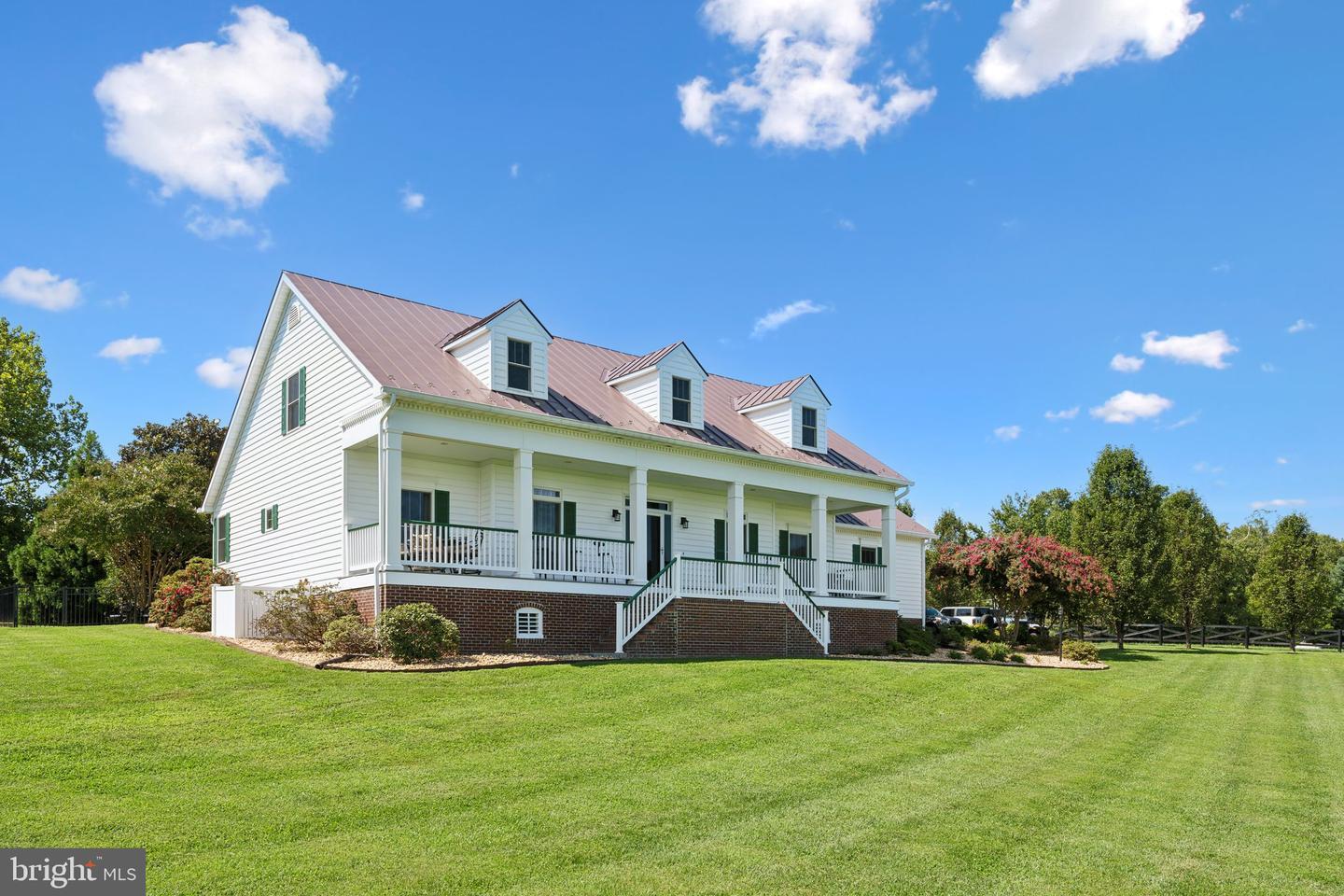 Property Photo: 30321 Portobago Trail VA 22535