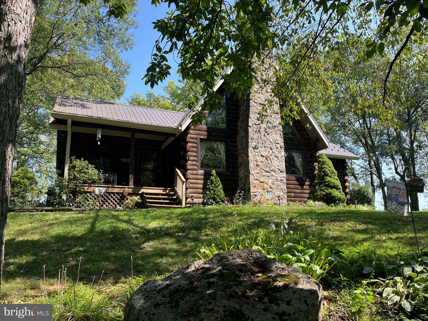 Property Photo:  865 Twin Drive  PA 17202 