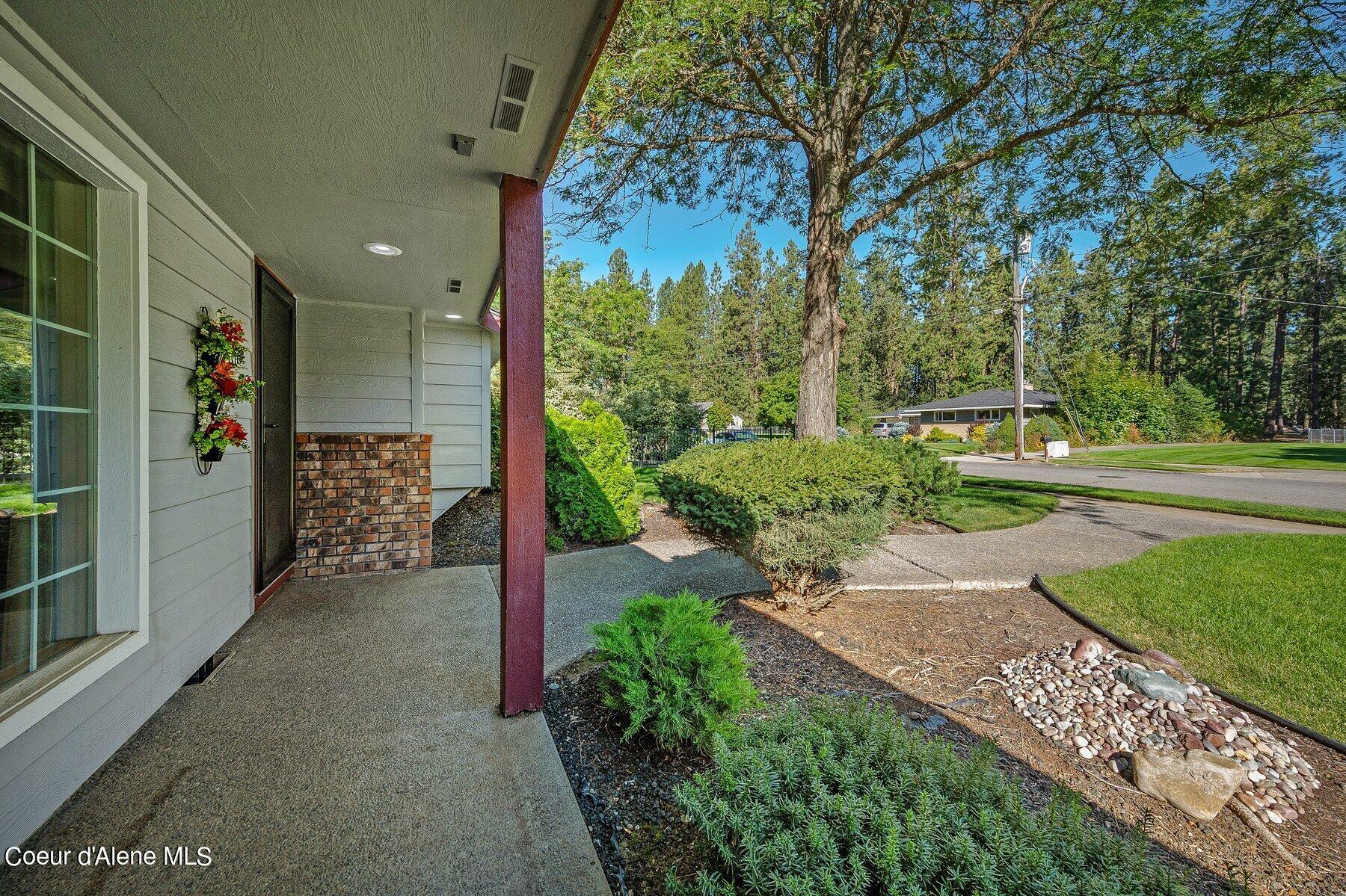 Property Photo:  400 W Vista Dr  ID 83815 