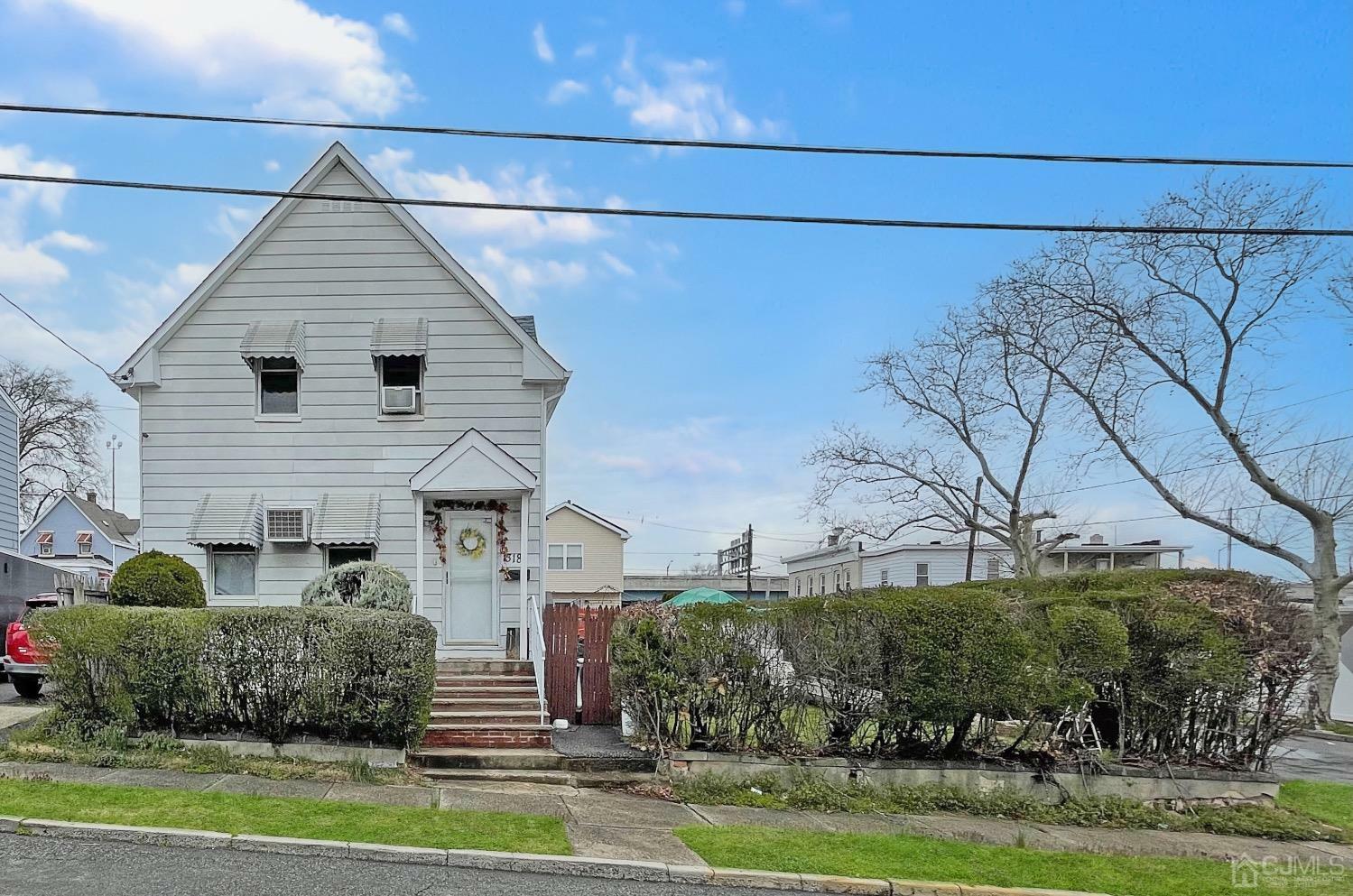 Property Photo:  318 Keene Street  NJ 08861 