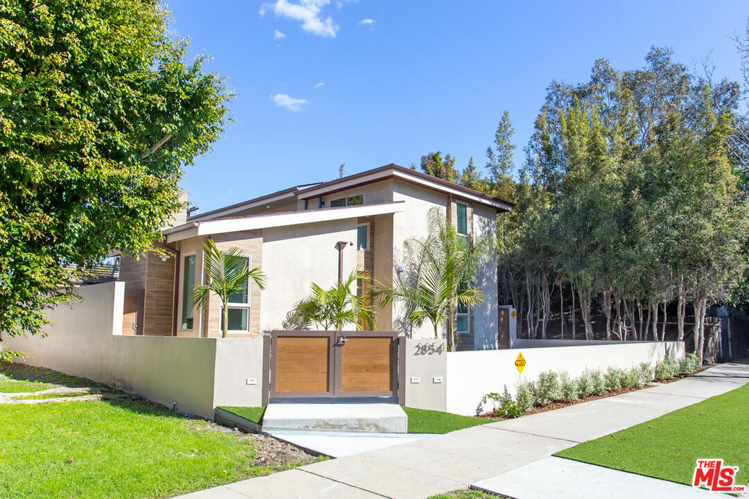 Property Photo:  2854   Westwood Blvd  CA 90064 