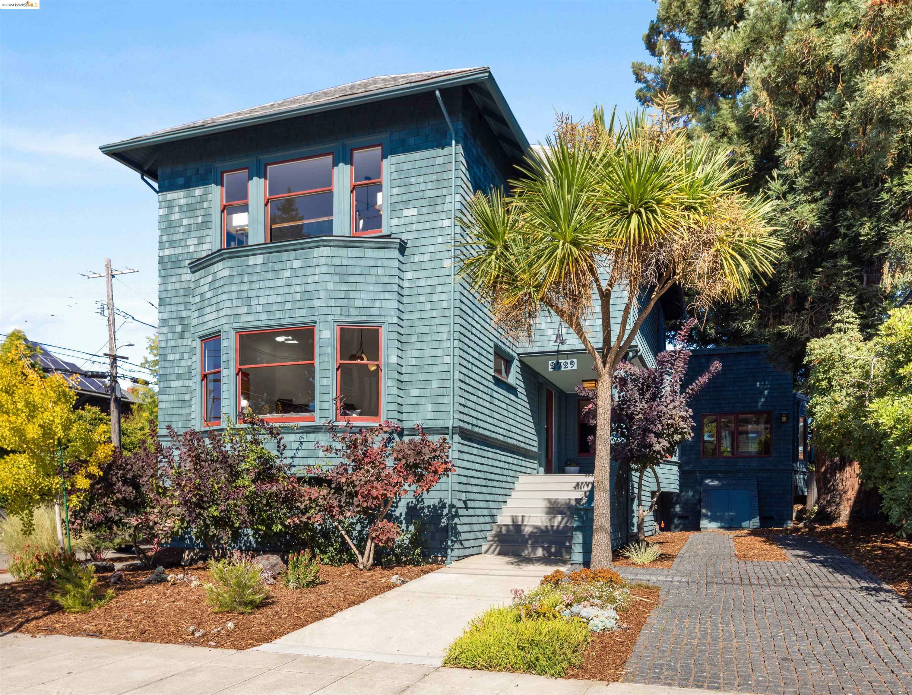 Property Photo:  2729 Fulton St  CA 94705 