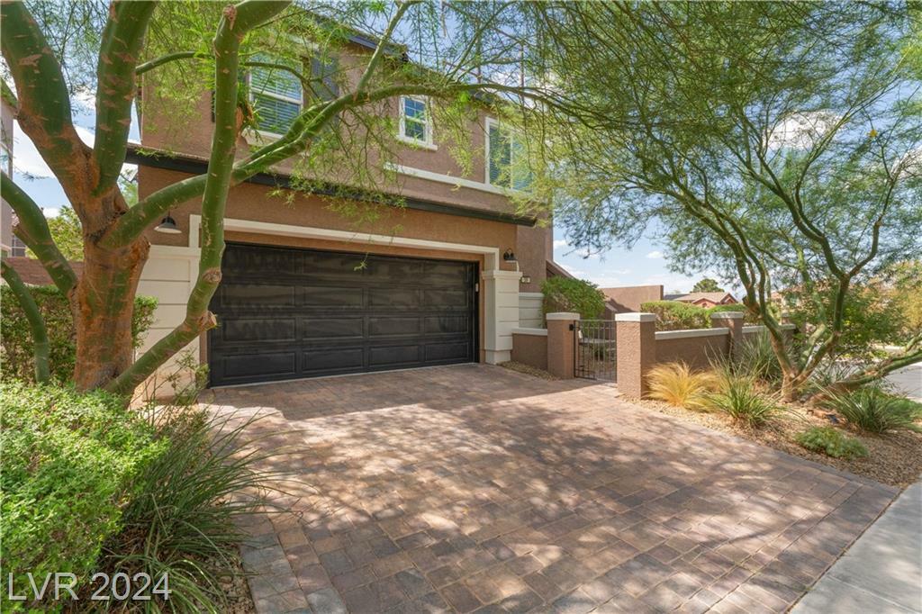 Property Photo:  29 Arista Port Street  NV 89012 