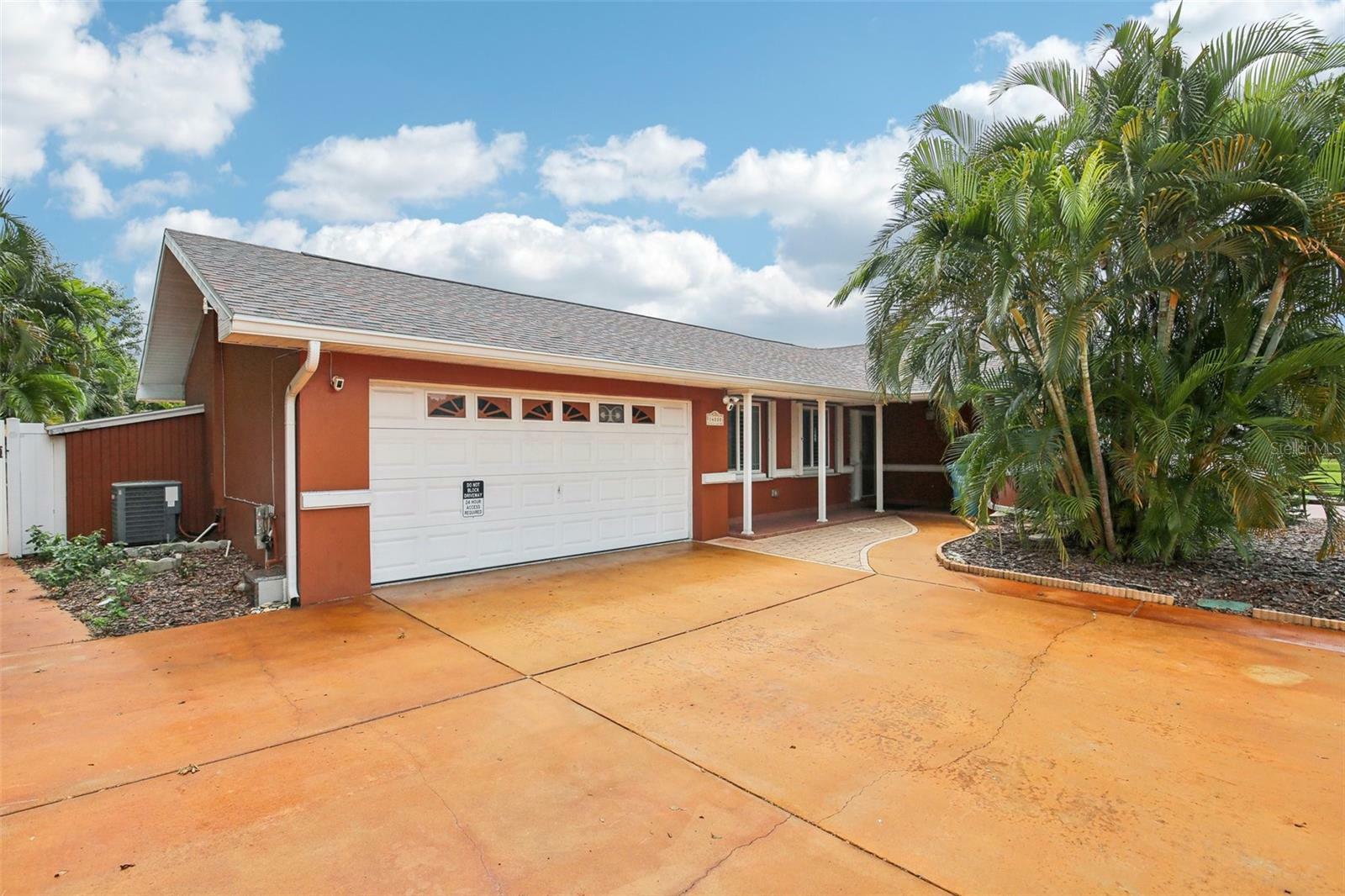 Property Photo:  14000 Thacher Avenue  FL 33774 