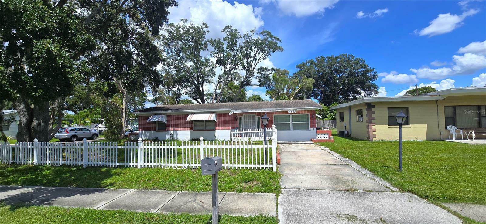 Property Photo:  4655 76th Avenue N  FL 33781 