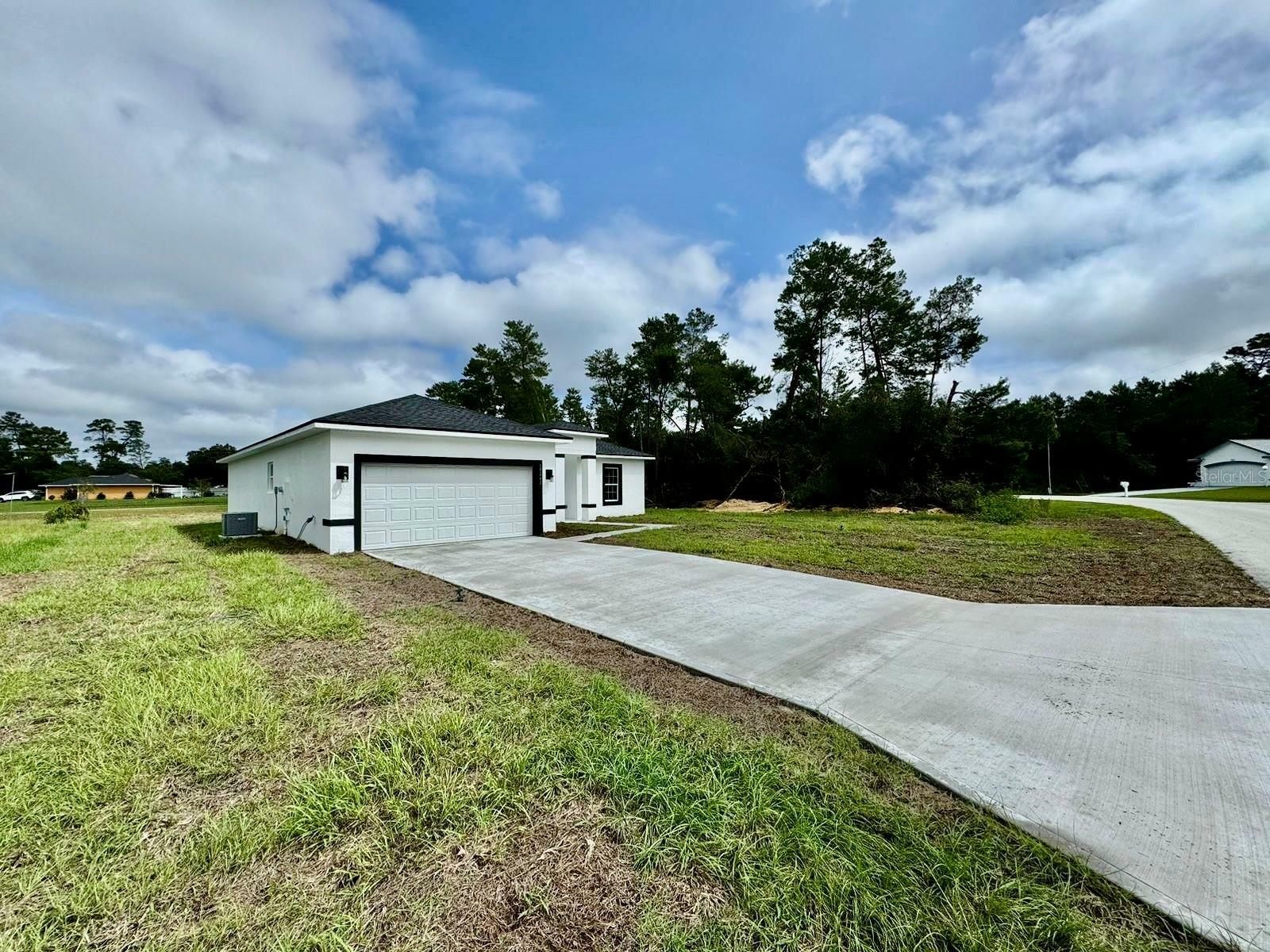 Property Photo: 13042 SW 35th Circle FL 34473