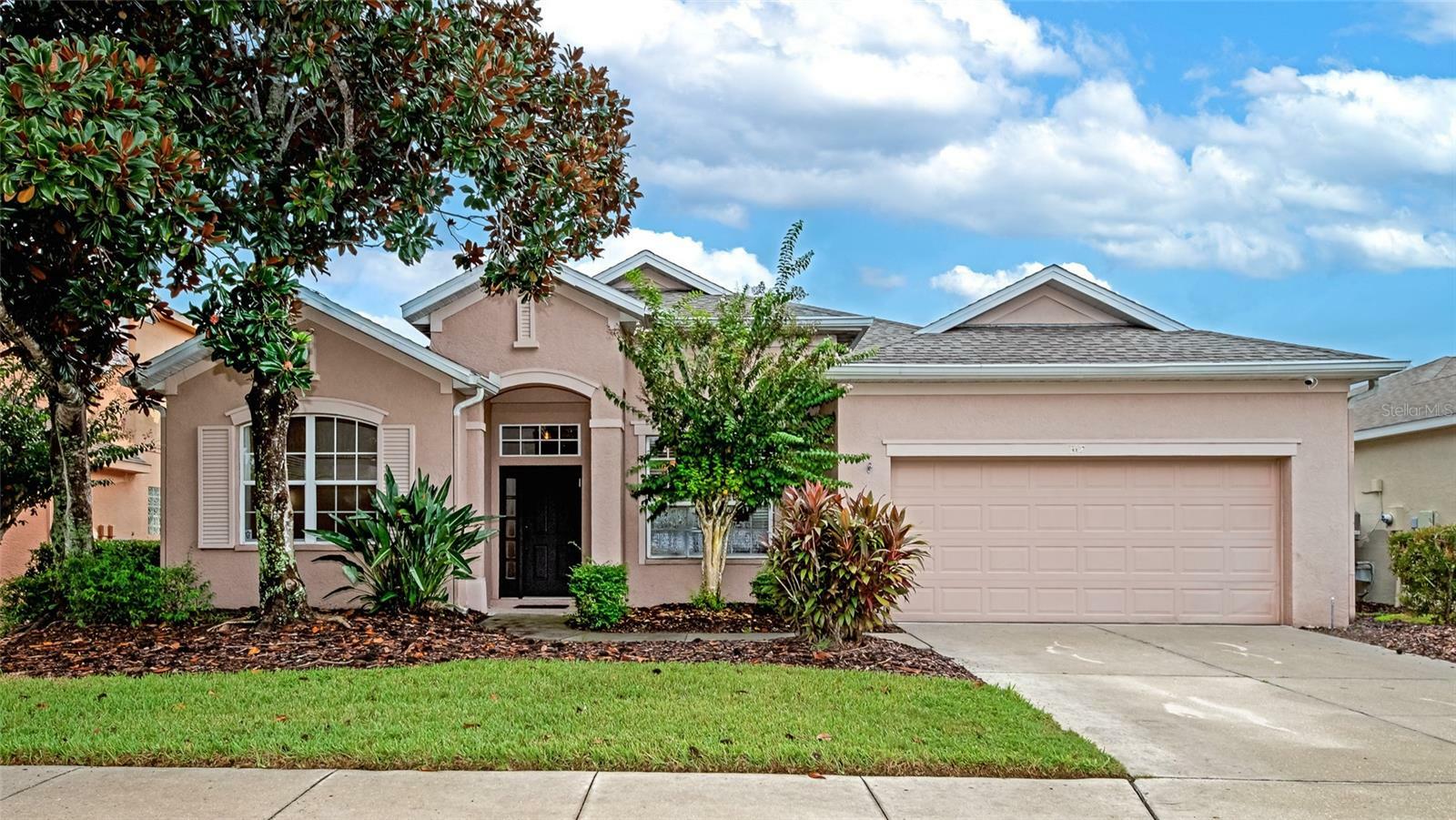 Property Photo:  312 Londonderry Drive  FL 34240 