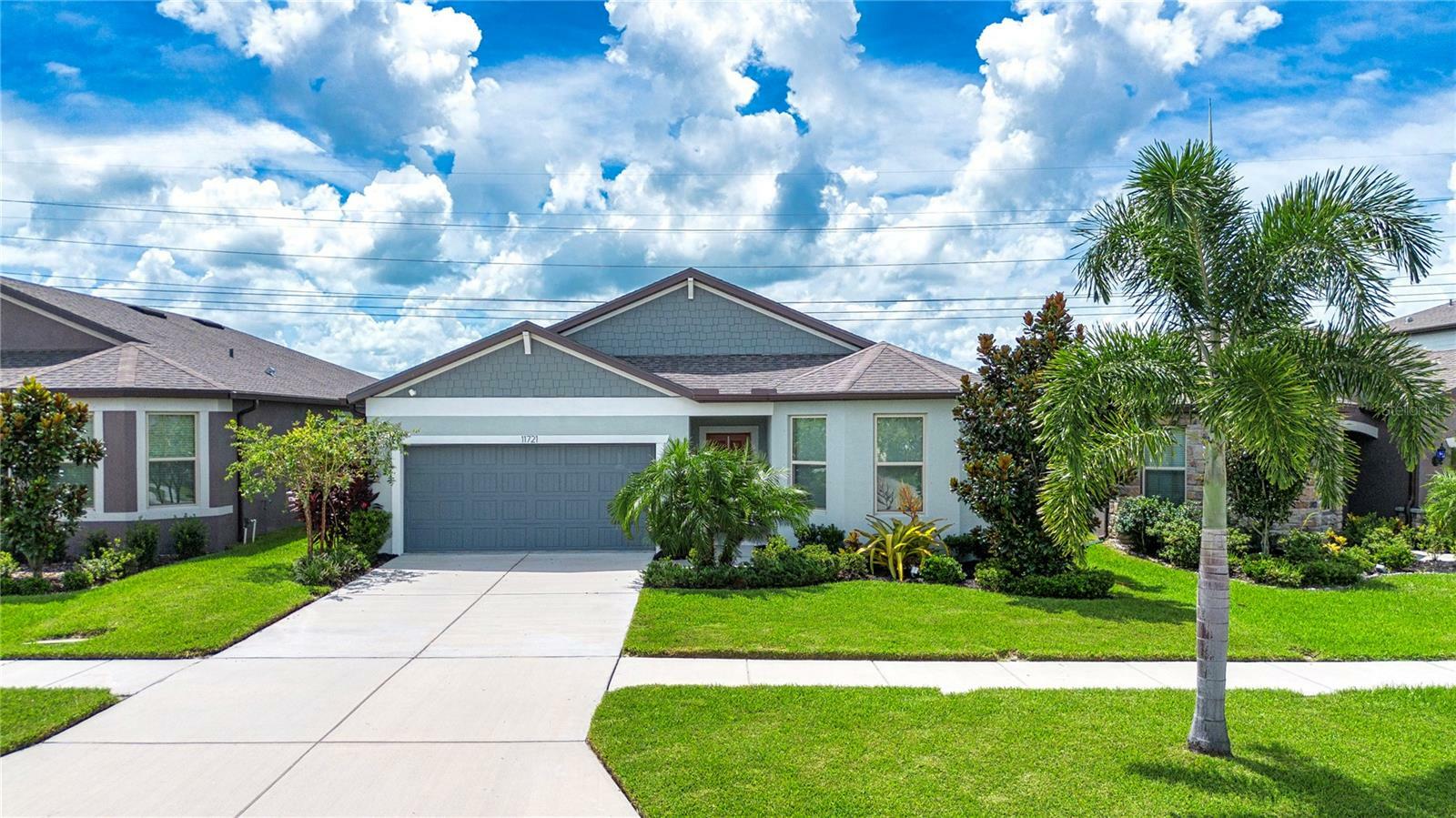 Property Photo:  11721 Brighton Knoll Loop  FL 33579 