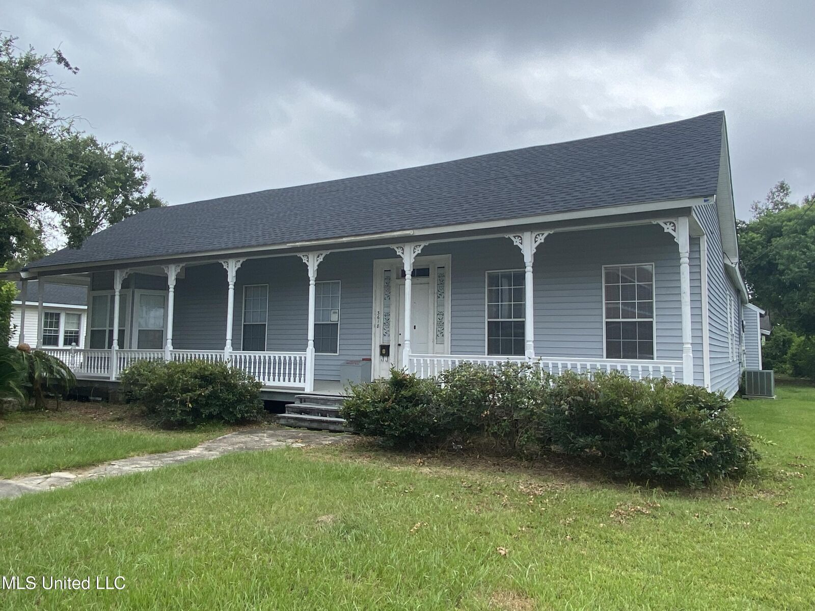 Property Photo:  3618 Bellview Avenue  MS 39563 