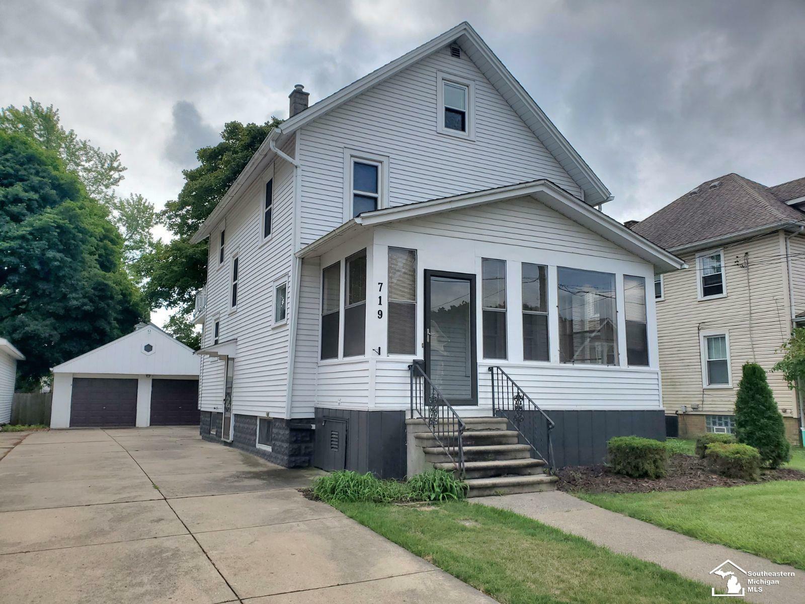 Property Photo:  719 Custer Street  MI 48161 