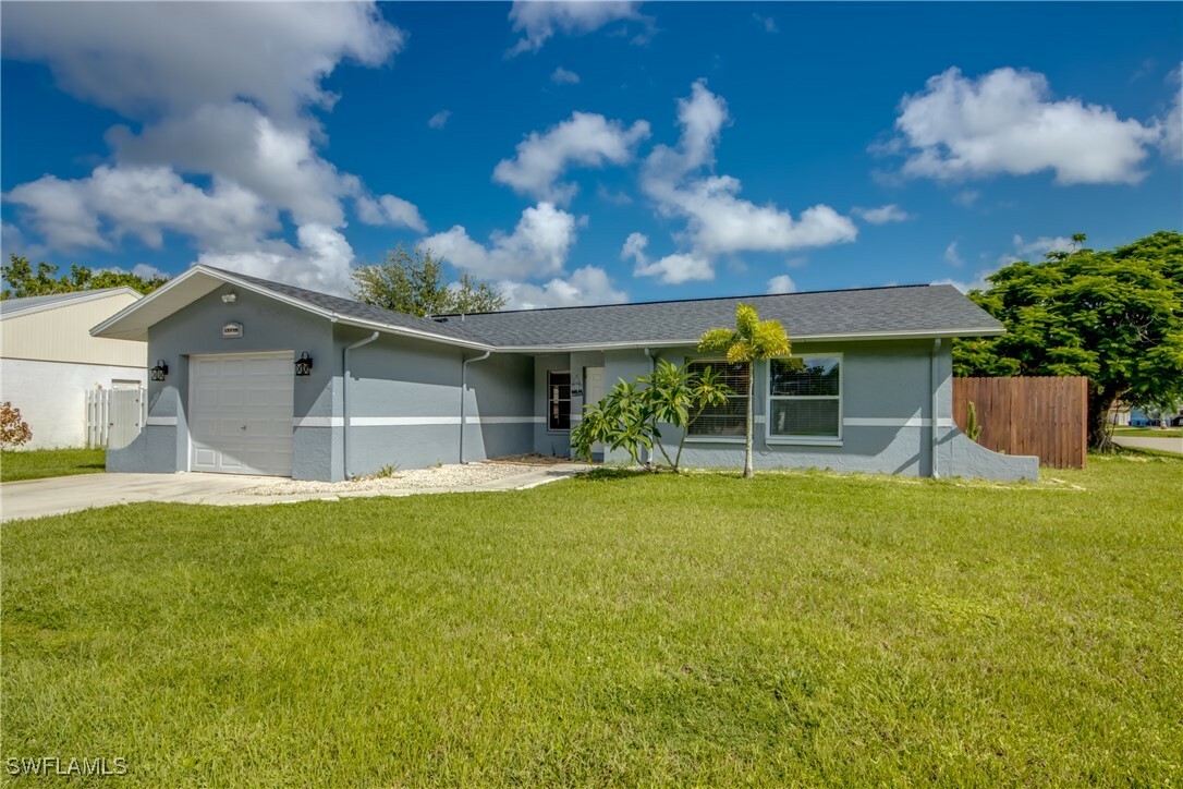 Property Photo:  15759 Coral Vine Lane  FL 33905 