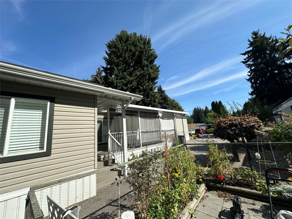 Property Photo:  3535 Casorso Road 6  BC V1W 3E1 