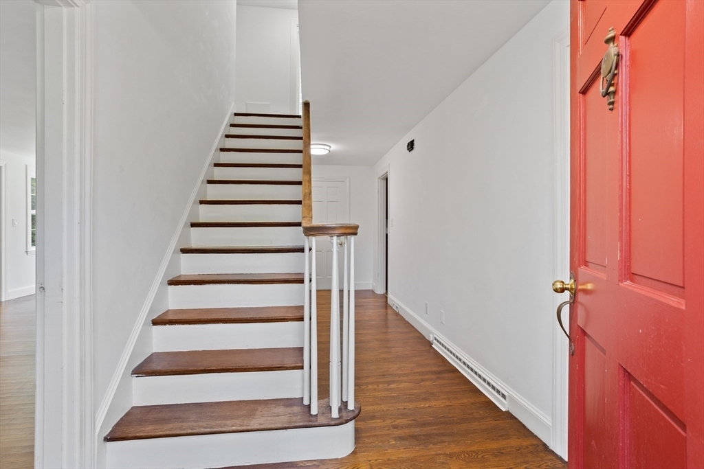 Property Photo:  4 Meadowbrook Rd  MA 02030 