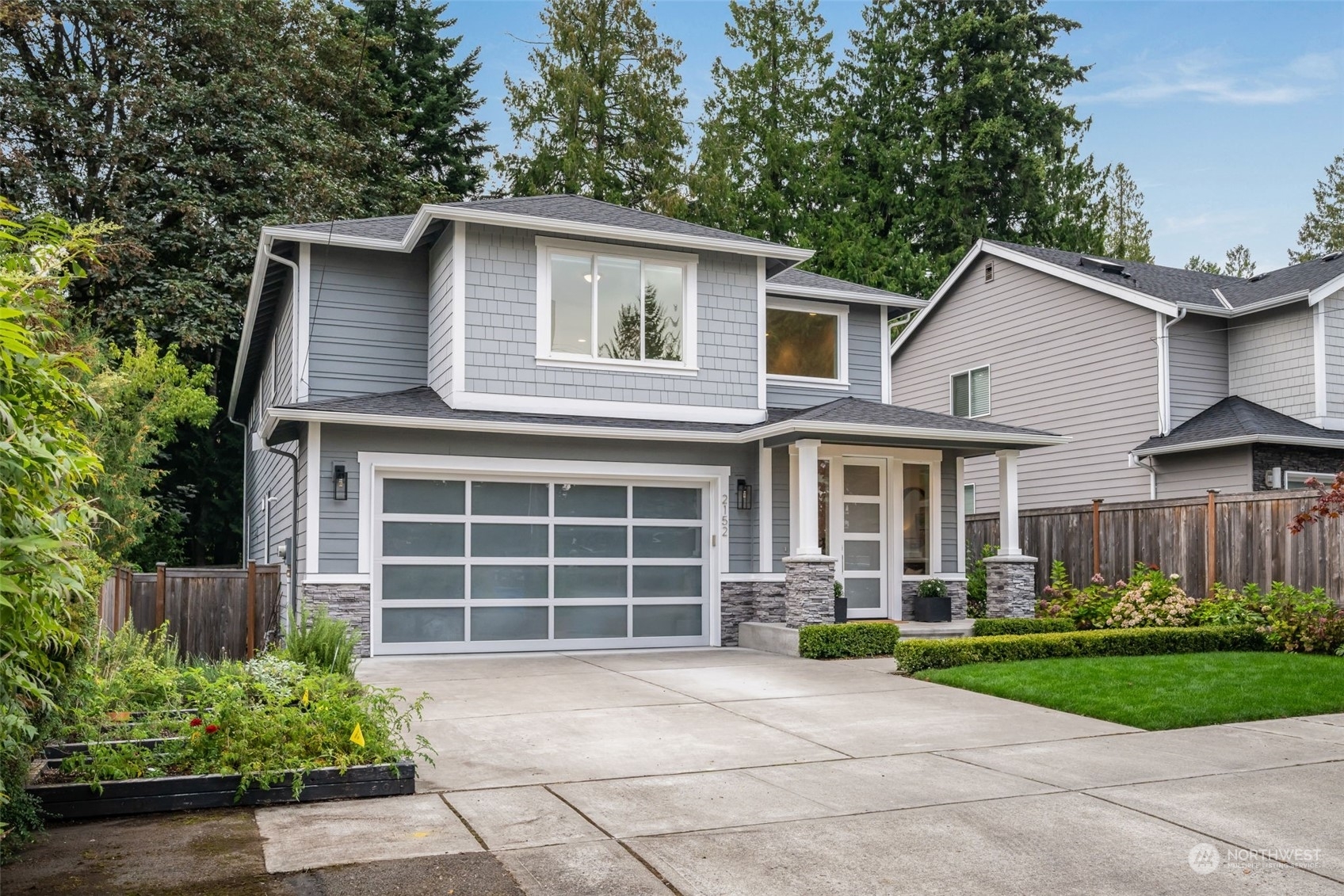 Property Photo:  2152 N 178th Street  WA 98133 