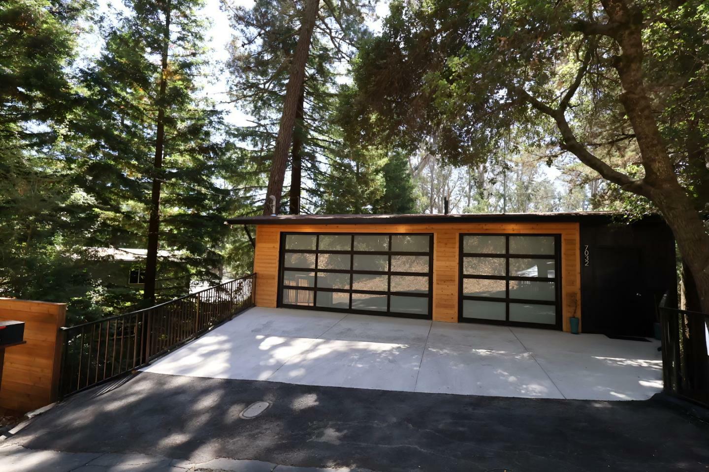 Property Photo:  7032 Sayre Drive  CA 94611 