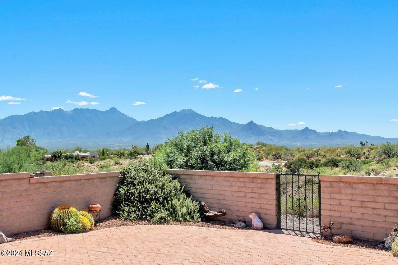 Property Photo:  1165 W Calle Trafalgar  AZ 85622 