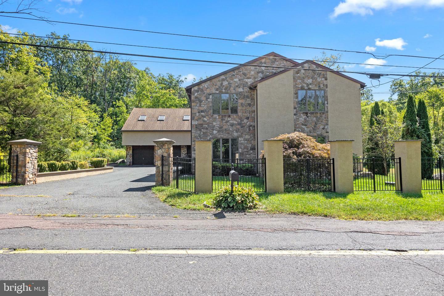 Property Photo:  1952 Orlando Road  PA 19464 