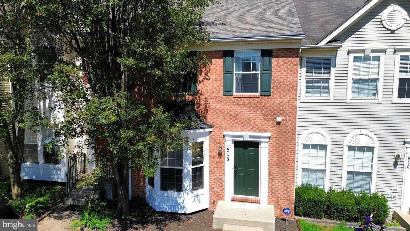 Property Photo:  6722 Emmanuel Court  VA 20155 