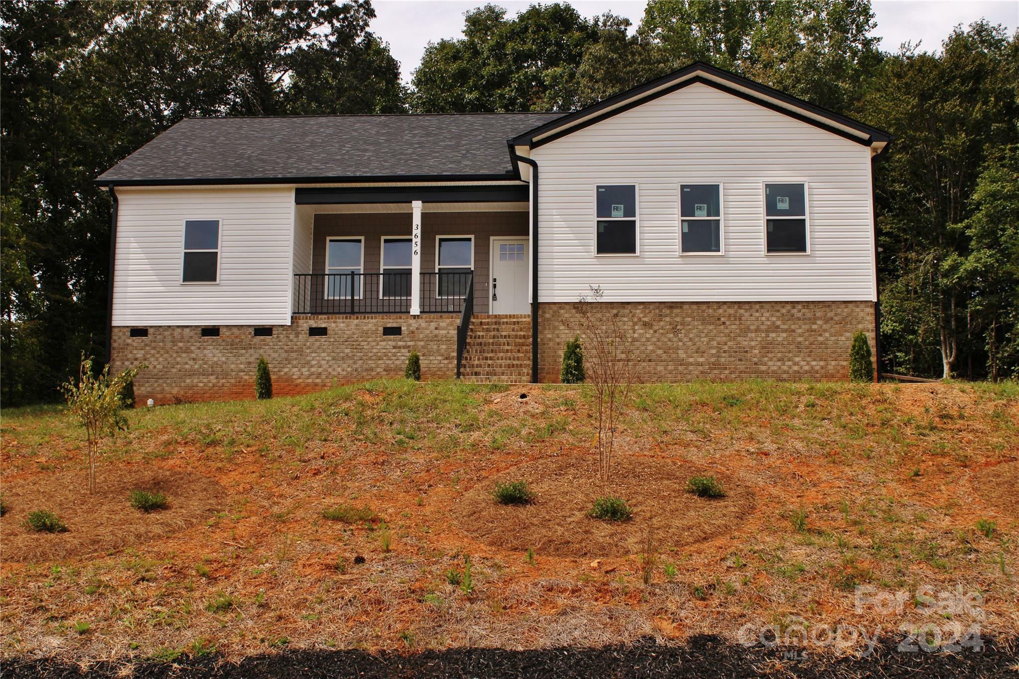 Property Photo:  3656 Raymond Loop  NC 28658 