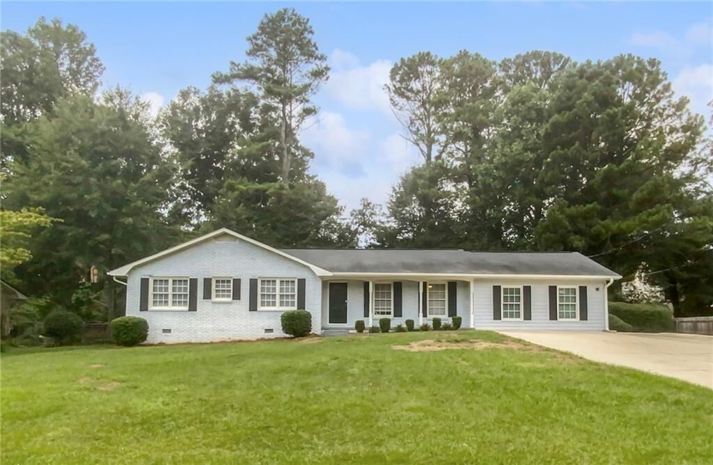 Property Photo:  720 Smithstone Road SE  GA 30067 