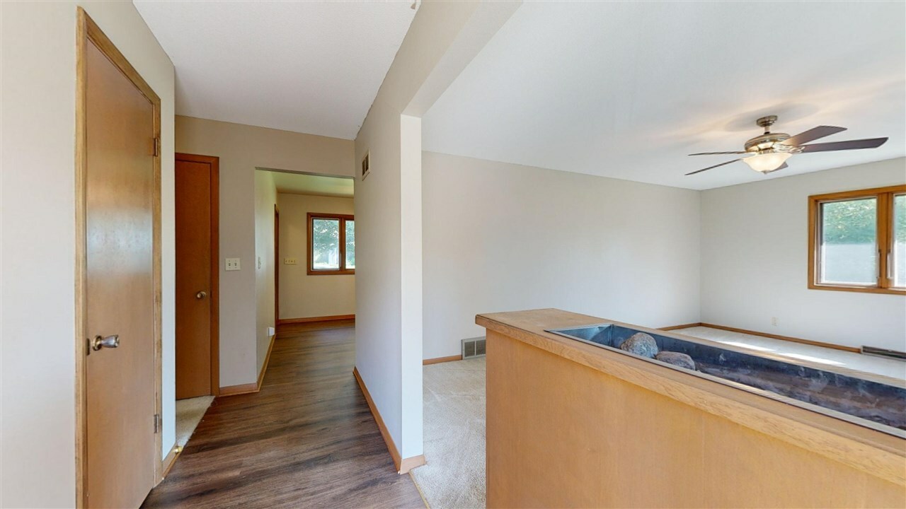 Property Photo:  1426 Rochester Ave  IA 52245 