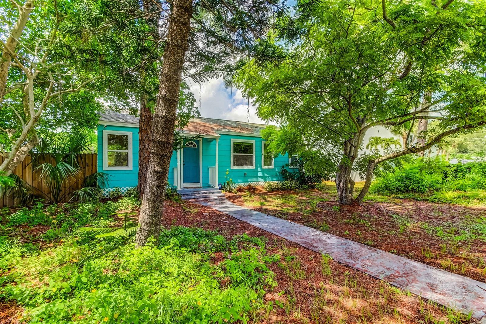 Property Photo:  2219 Beach Boulevard S  FL 33707 