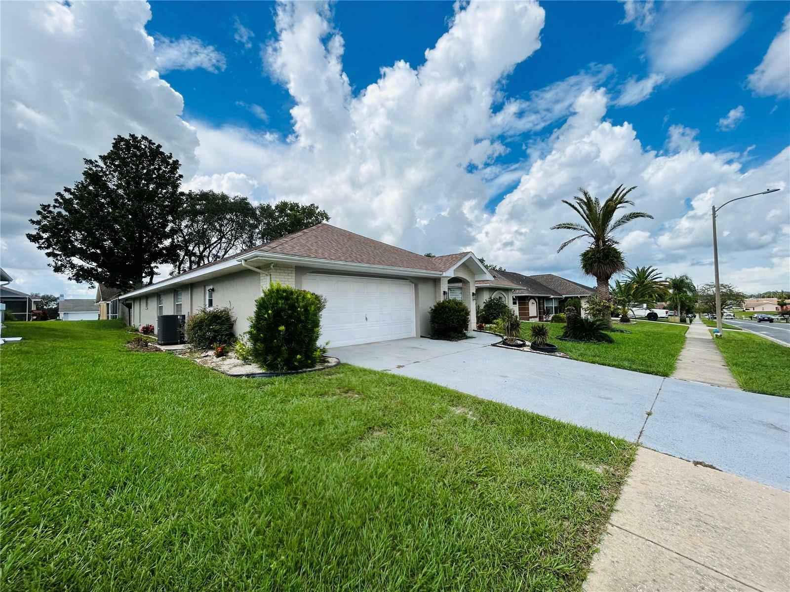 Property Photo:  1460 Overland Drive  FL 34608 