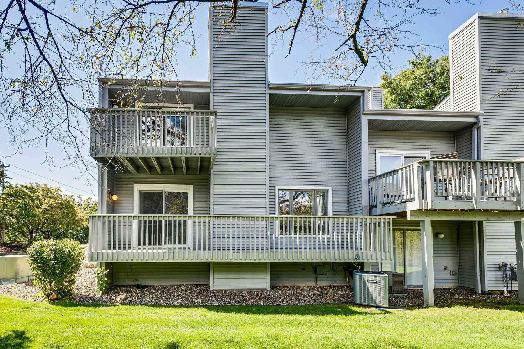 Property Photo:  2652 Mackubin Street  MN 55113 