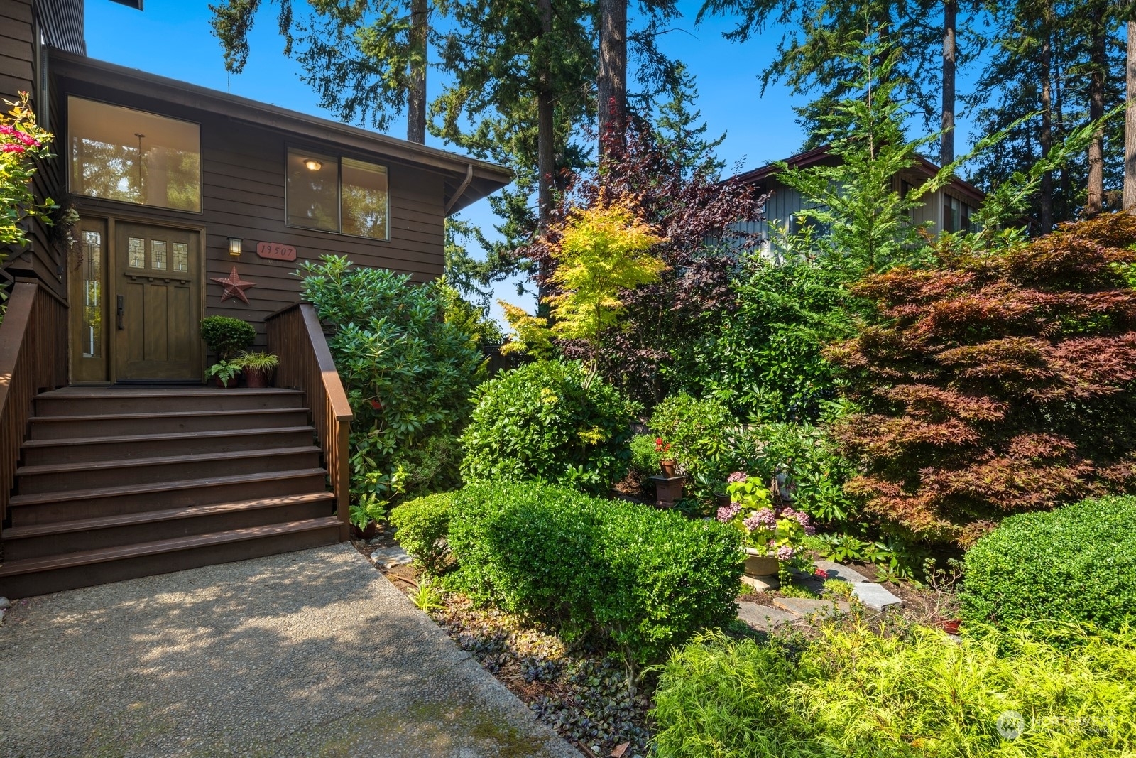 Property Photo:  19507 21st Place NW  WA 98177 