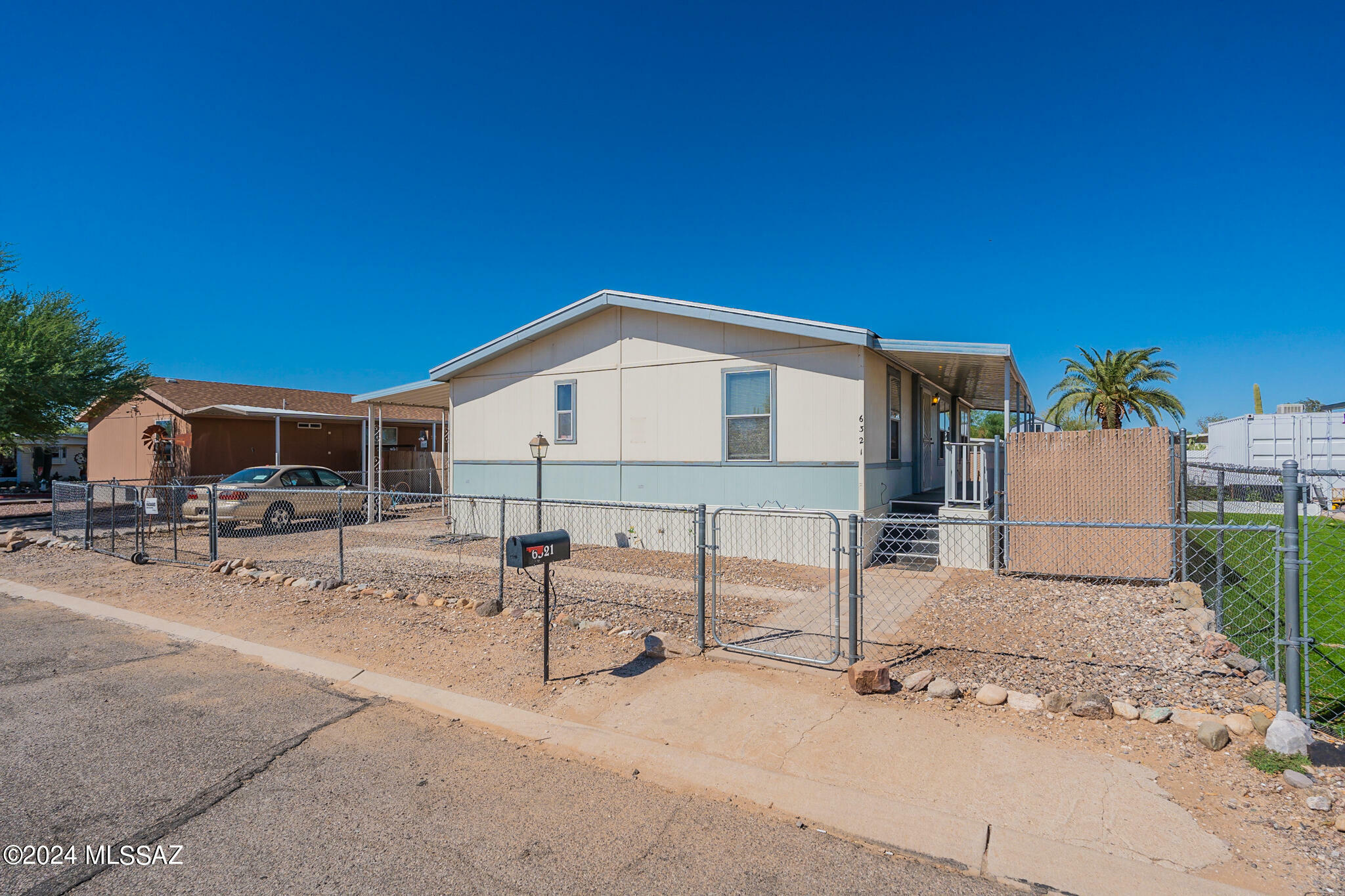 Property Photo:  6321 N Quince Way  AZ 85741 