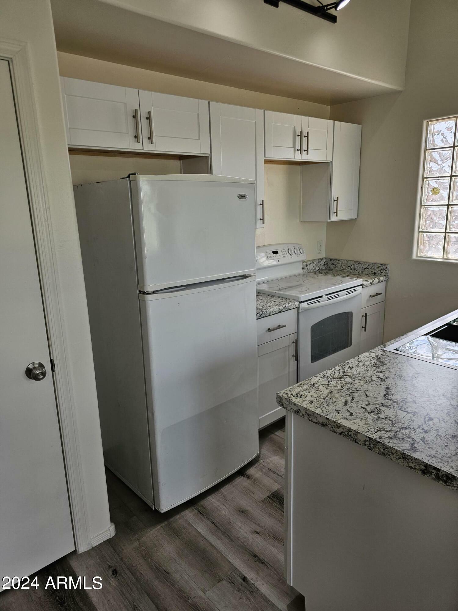 Property Photo:  1101 W Apache Street B  AZ 85007 