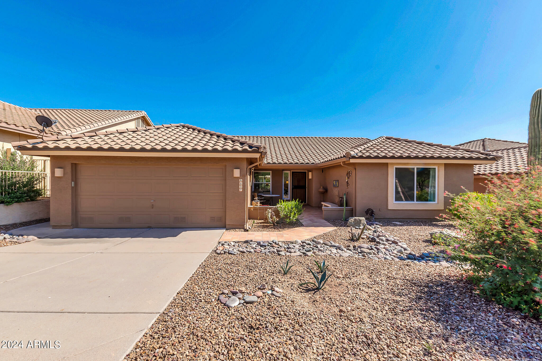 Property Photo:  8637 E Golden Cholla Circle  AZ 85118 