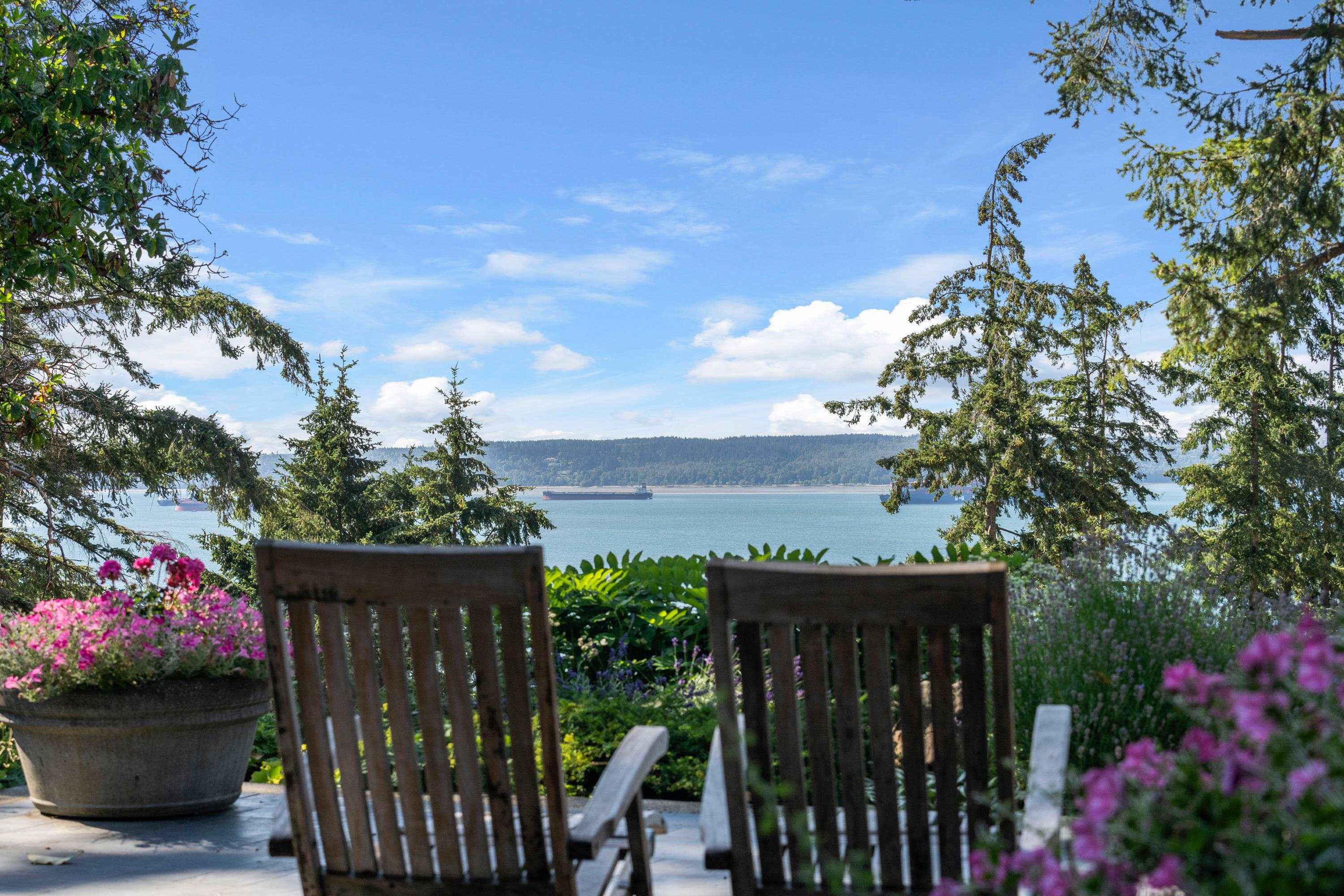 Property Photo:  4528 Caulfeild Lane  BC V7W 3J6 