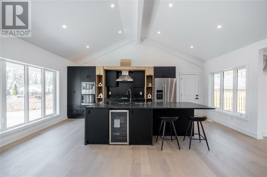 Photo de la propriété:  1566 Howston Avenue  ON N7V 3Y9 