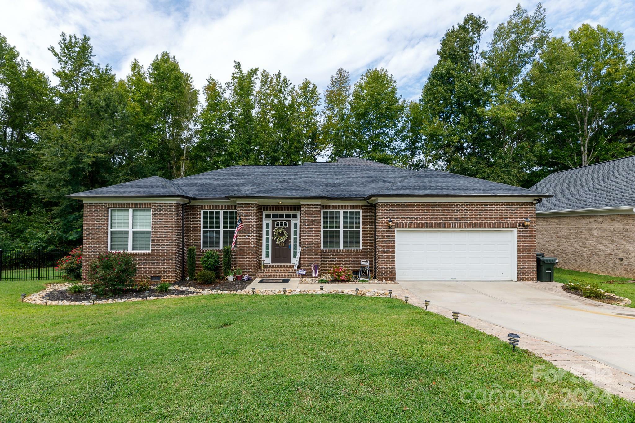 Property Photo:  133 Ole Eastpointe Drive  SC 29745 