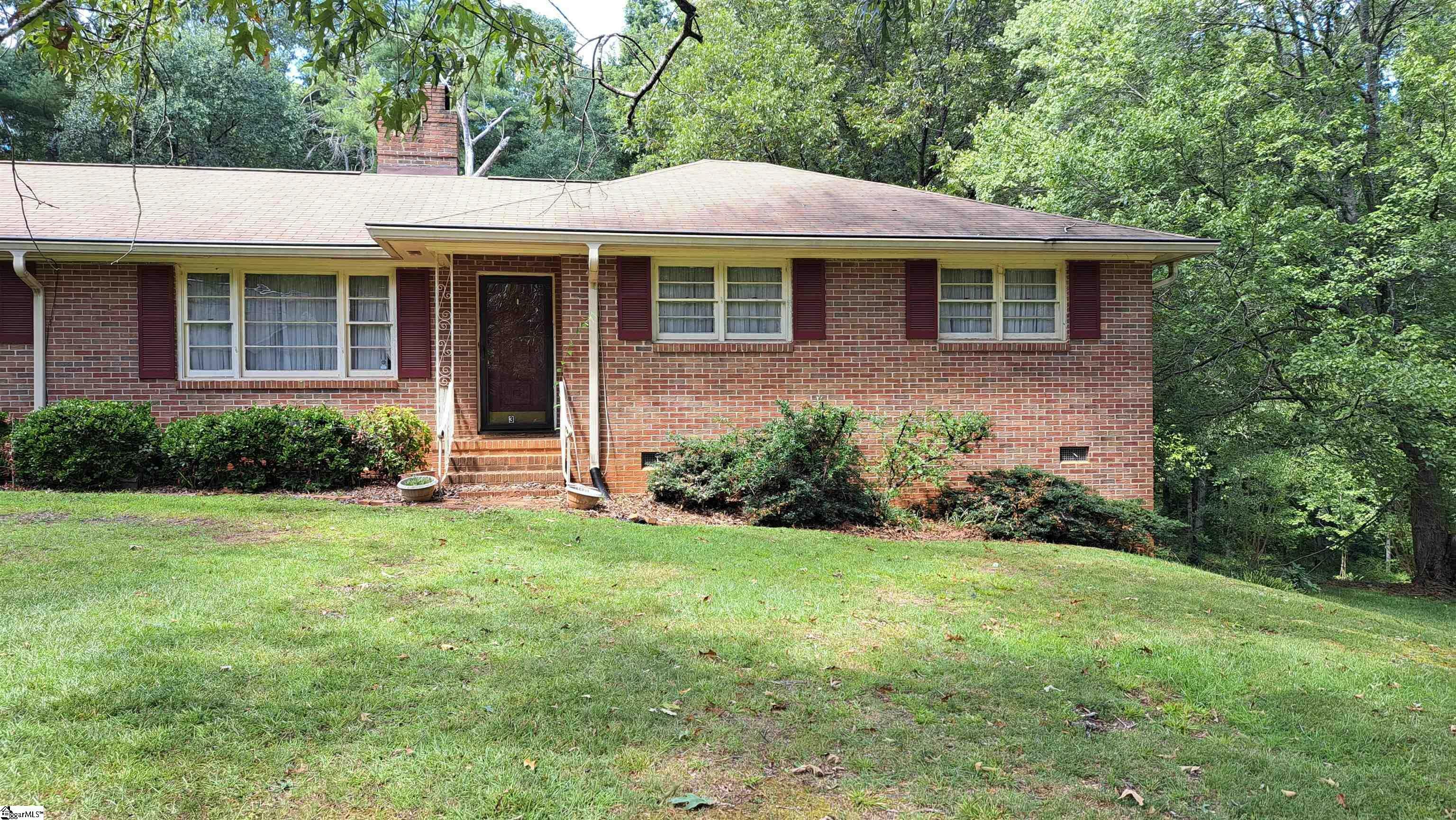 Property Photo:  3 Enoree Heights Court  SC 29687 