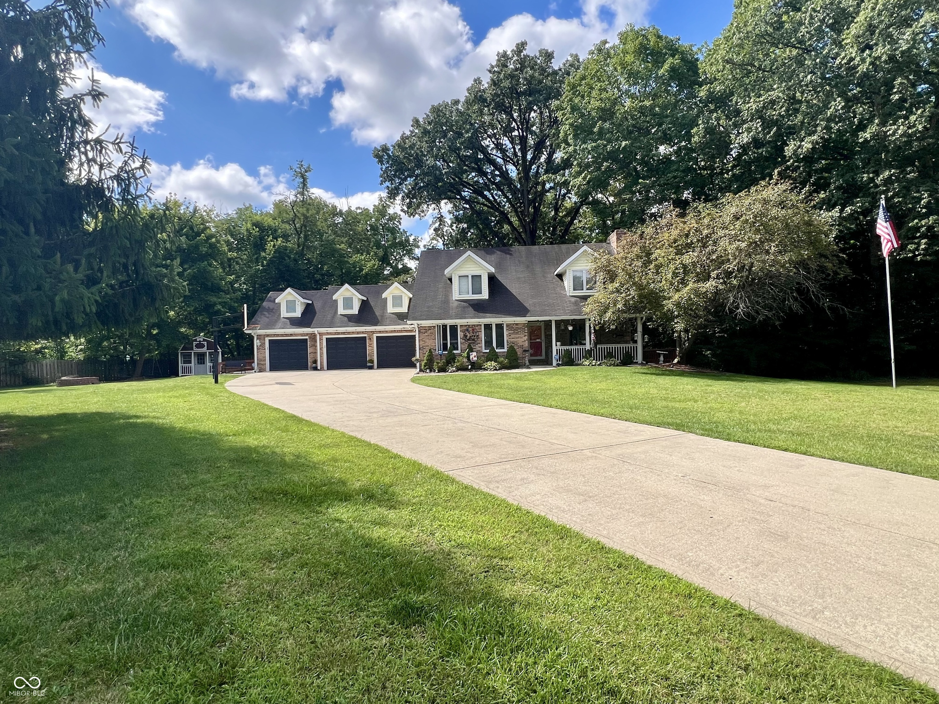 Property Photo:  303 Wellington Overlook  IN 46060 