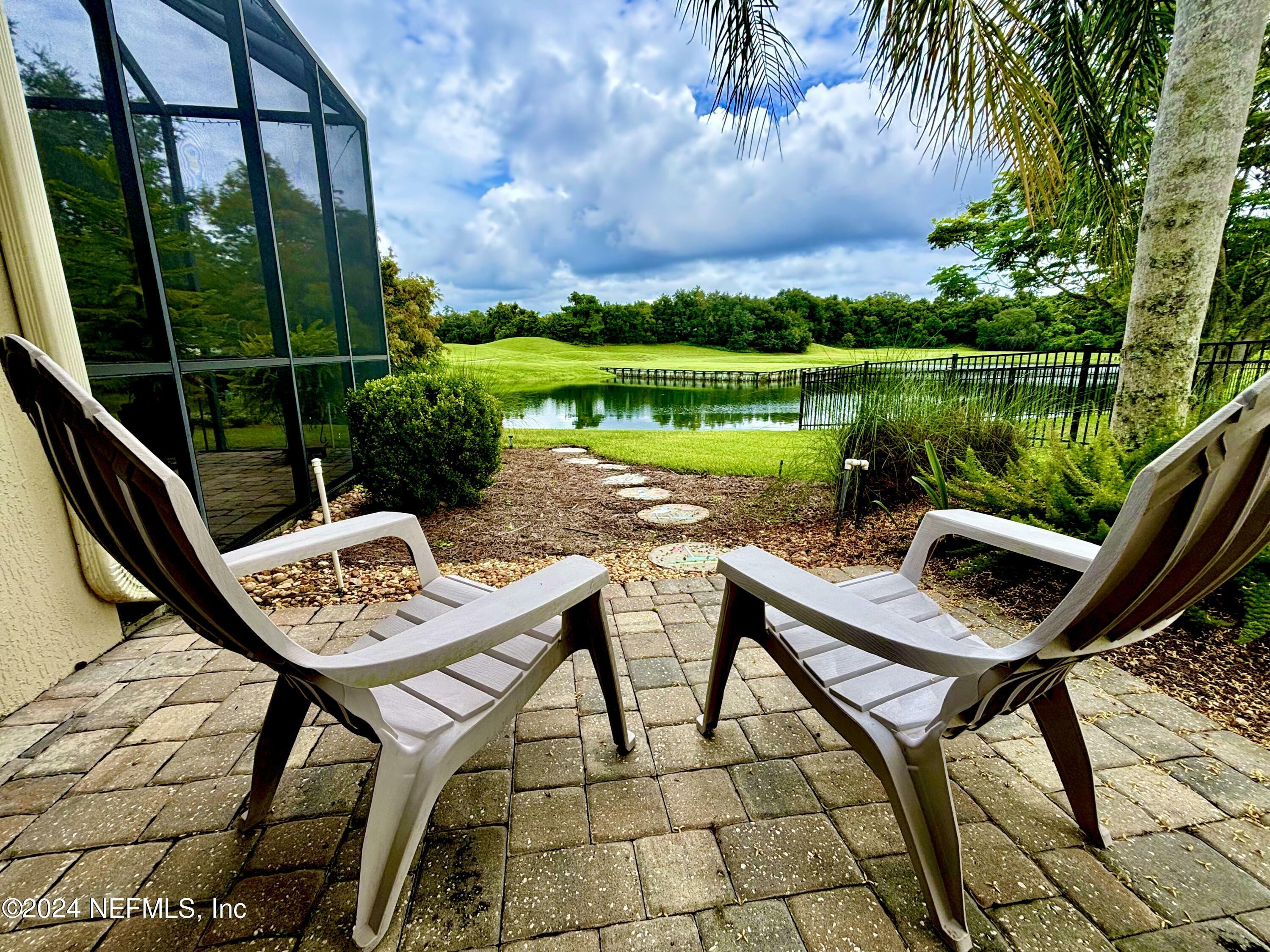 Property Photo:  1590 Stonebriar Road  FL 32043 