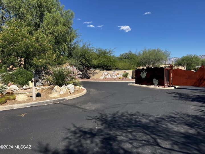 Property Photo: 12766 N Vistoso Pointe Drive AZ 85755