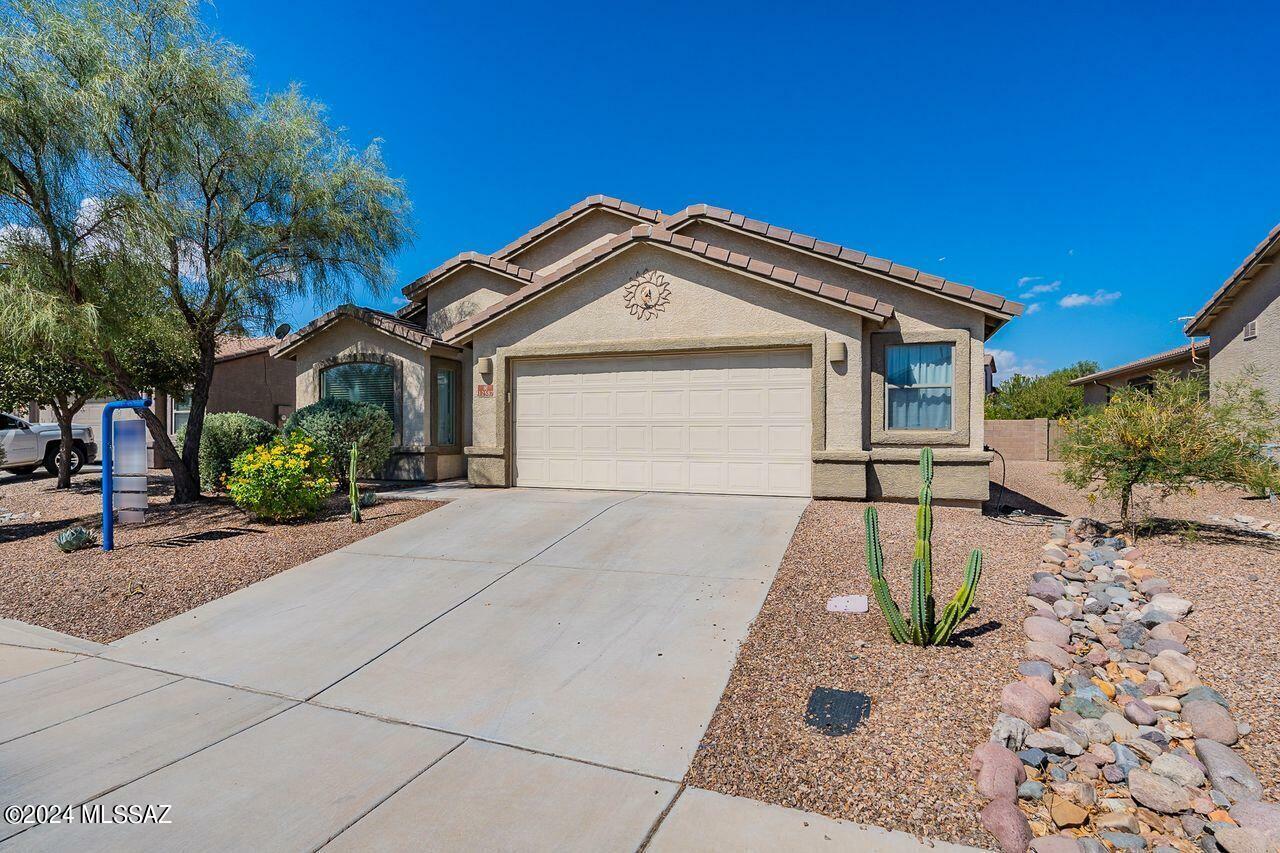 Property Photo:  12587 N Skoda Drive  AZ 85653 