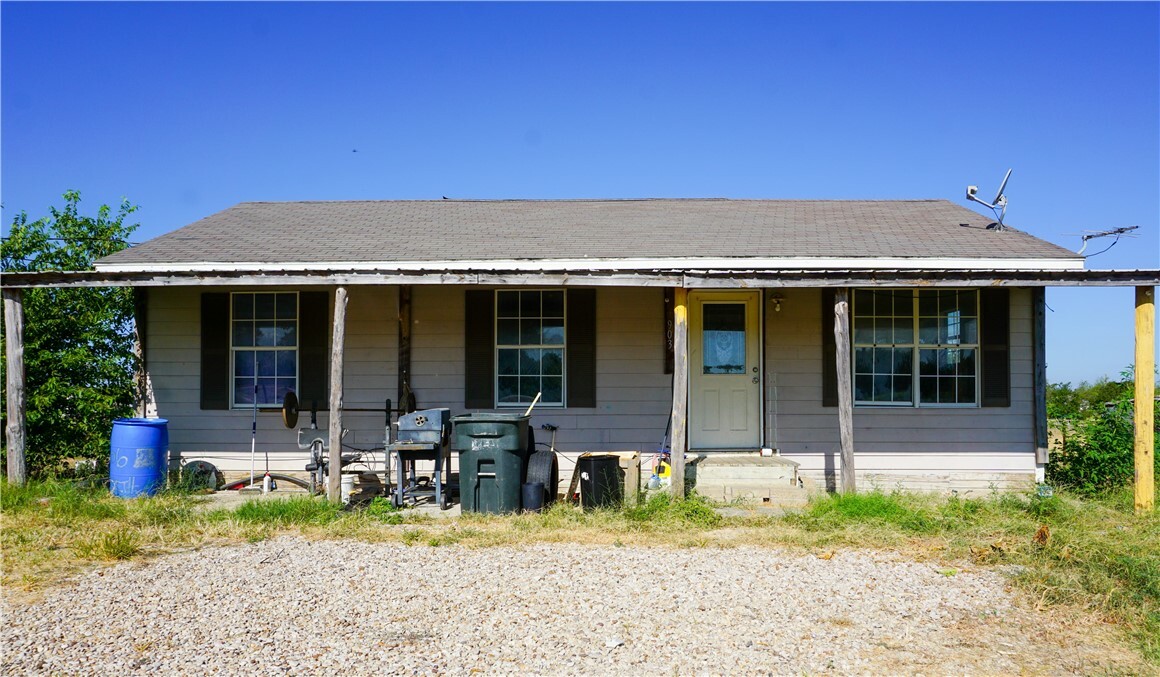 Property Photo:  903 McKenzie Avenue  TX 76645 